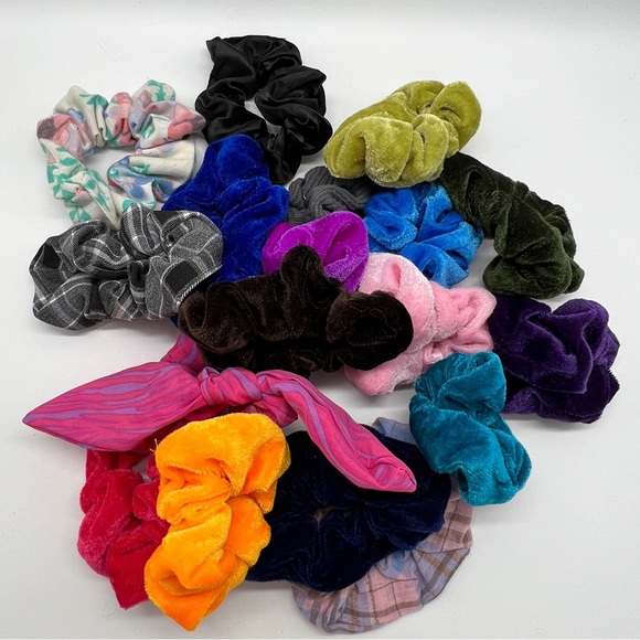 Hair Scrunchie Lot  (18 ) Many Colors - Picture 1 of 4